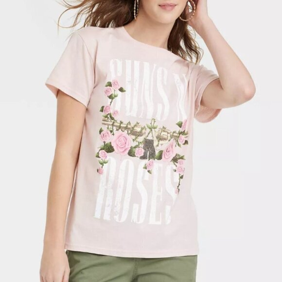 Guns N Roses Tops - NWT Women's Guns N' Roses Floral Short Sleeve Graphic T-Shirt - Blush